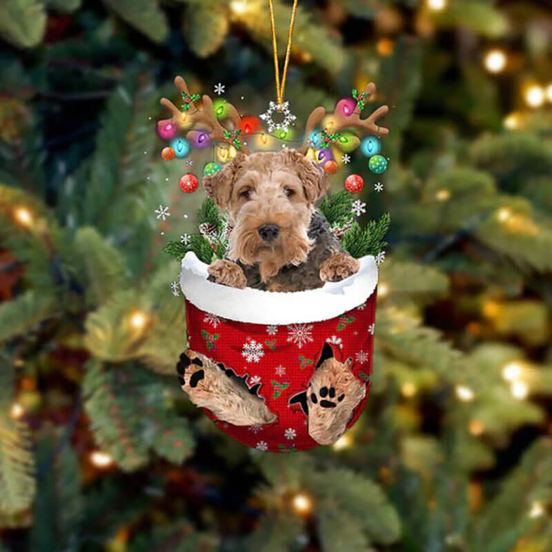Wire Fox Terrier In Snow Pocket Christmas Ornament SP118